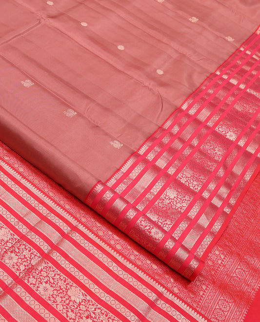 Pale Brown Vasundhara Silk Saree, Adorned with Zari Buttas All Over Its Body Complemented by Contrast Border of Kodi Visiry Designs Pallu of Butta Enclosed Checks, and Paired with a Contrast Blouse