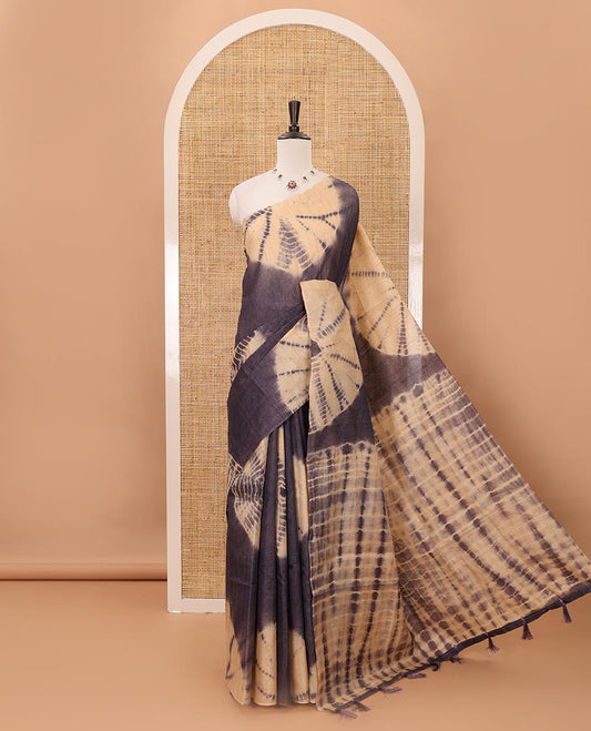 Borderless grey shibori-printed jute tussar silk saree, contrast shibori-printed pallu & contrast blouse
