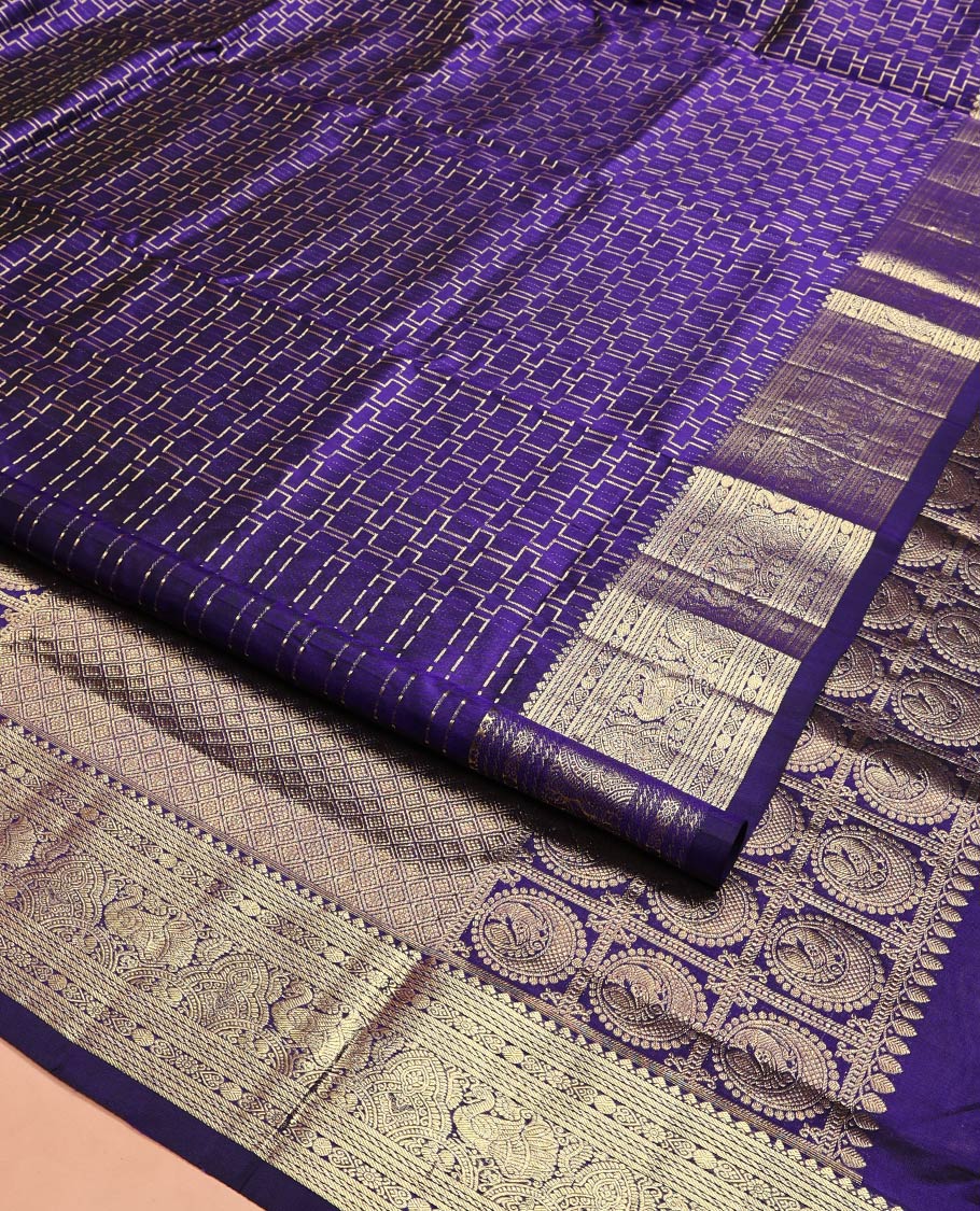 Violet Venkatagiri Silk Saree, Meticulously Crafted with Maze-Like Design All Over Its Body, Highlighted by a Traditional Zari Design Border, Grand Jaal Design Pallu, and Paired with a Matching Blouse