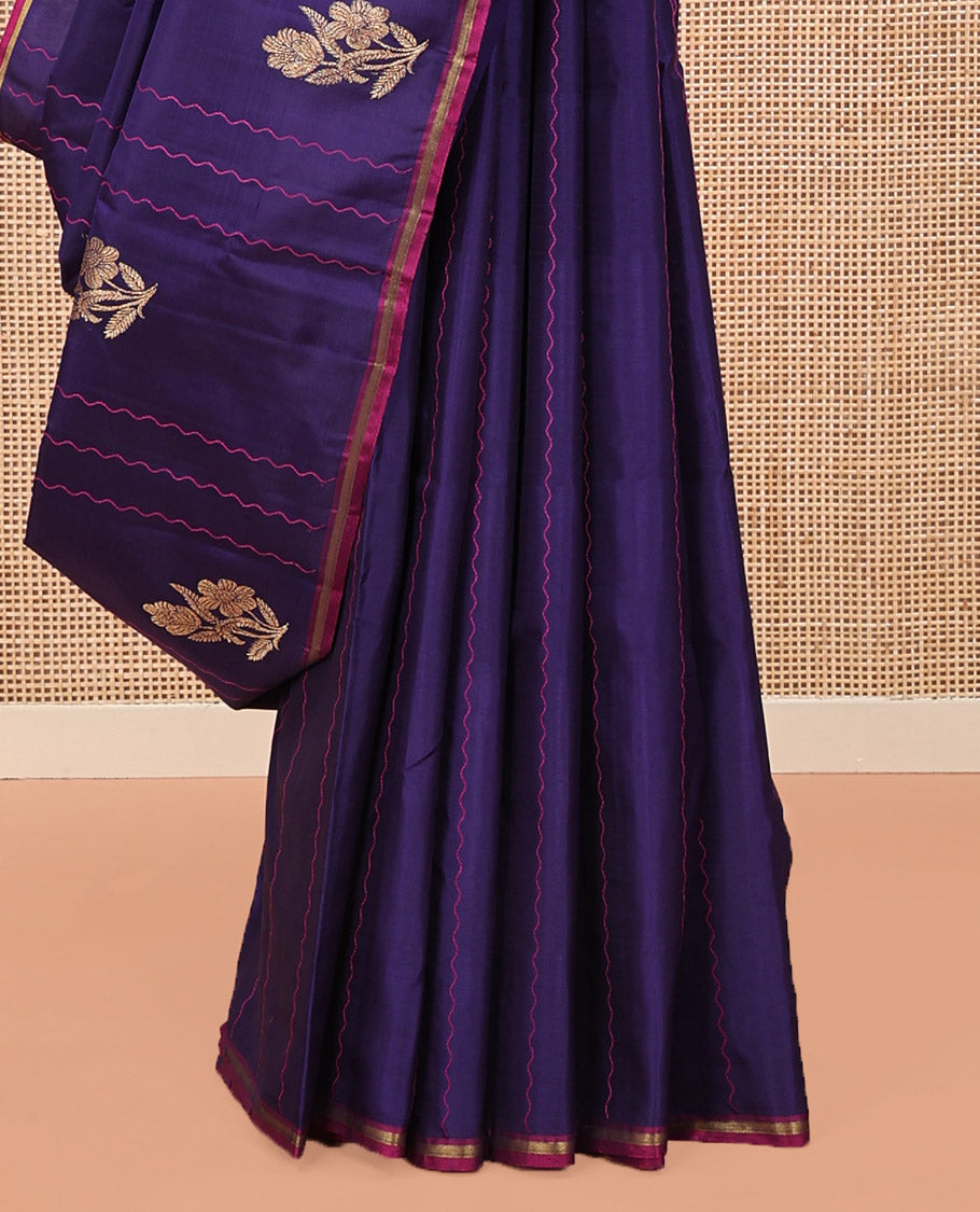 Borderless Blue Kanchipuram Silk Saree, Elevated with Zari Buttas and Zig-Zag Thread Stripes, Complemented by a Contrast Pallu of Zari Butta Enclosed Checked Designs, and Paired with a Contrast Blouse