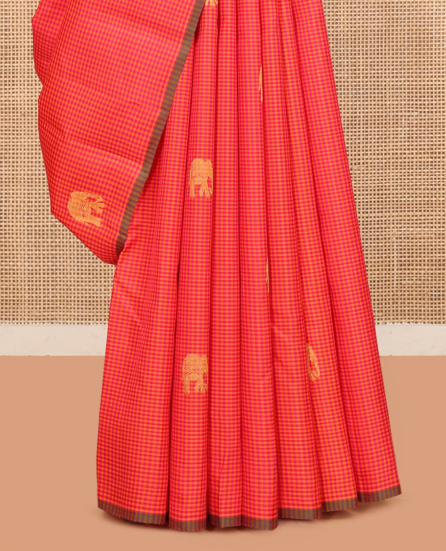 Borderless Orange-Pink Kasa-Kasa Checked Kanchipuram Silk Saree Adorned with Yaanai Buttas, Grand Pallu, and a Matching Blouse