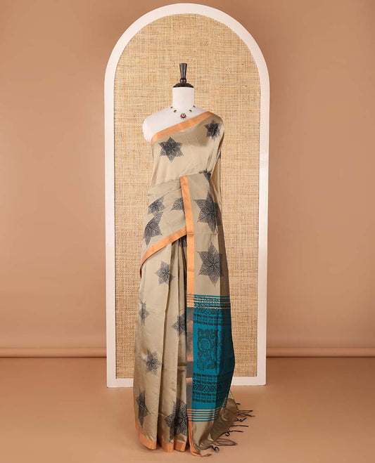 Half-white buttas banarasi jute saree, contrast traditional zari ganga-jamuna-style satin thread border, intricate pallu & plain blue blouse (Copy)