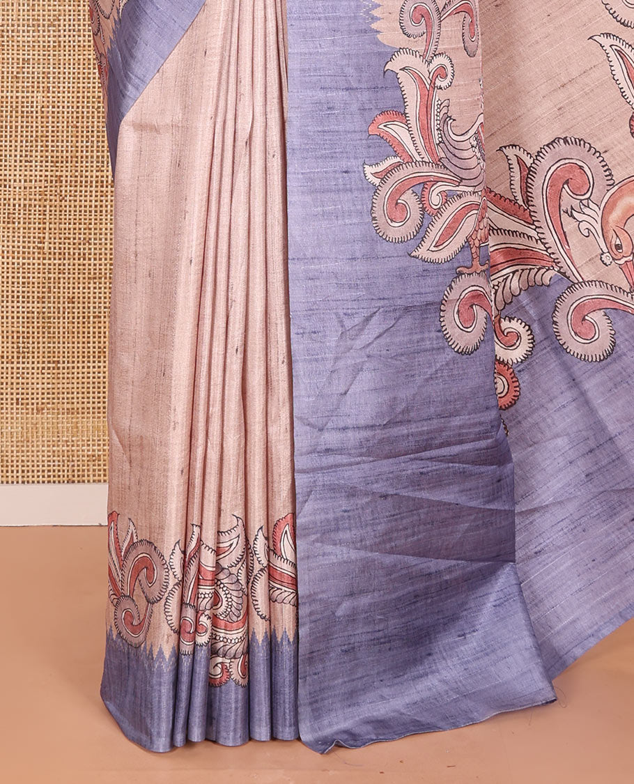 Chikku and Grey Plain Semi-Tussar Saree Accentuated with a Contrast Temple Kalamkari Floral-Printed Border, Featuring a Pallu Adorned with Kalamkari Peacock Print, Paired with a Printed Blouse
