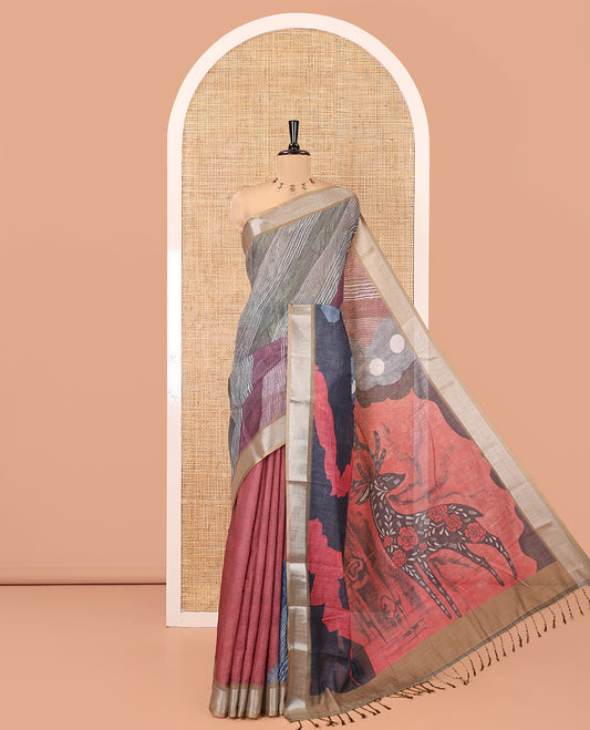 Grey Linen Cotton Saree, Finely Printed with Leheriya-Style Abstract Print on Its Body, Complemented by a Subtle Contrast Bavanji Border, Pallu Features Deer Motifs Print, and Paired with a Contrast Blouse