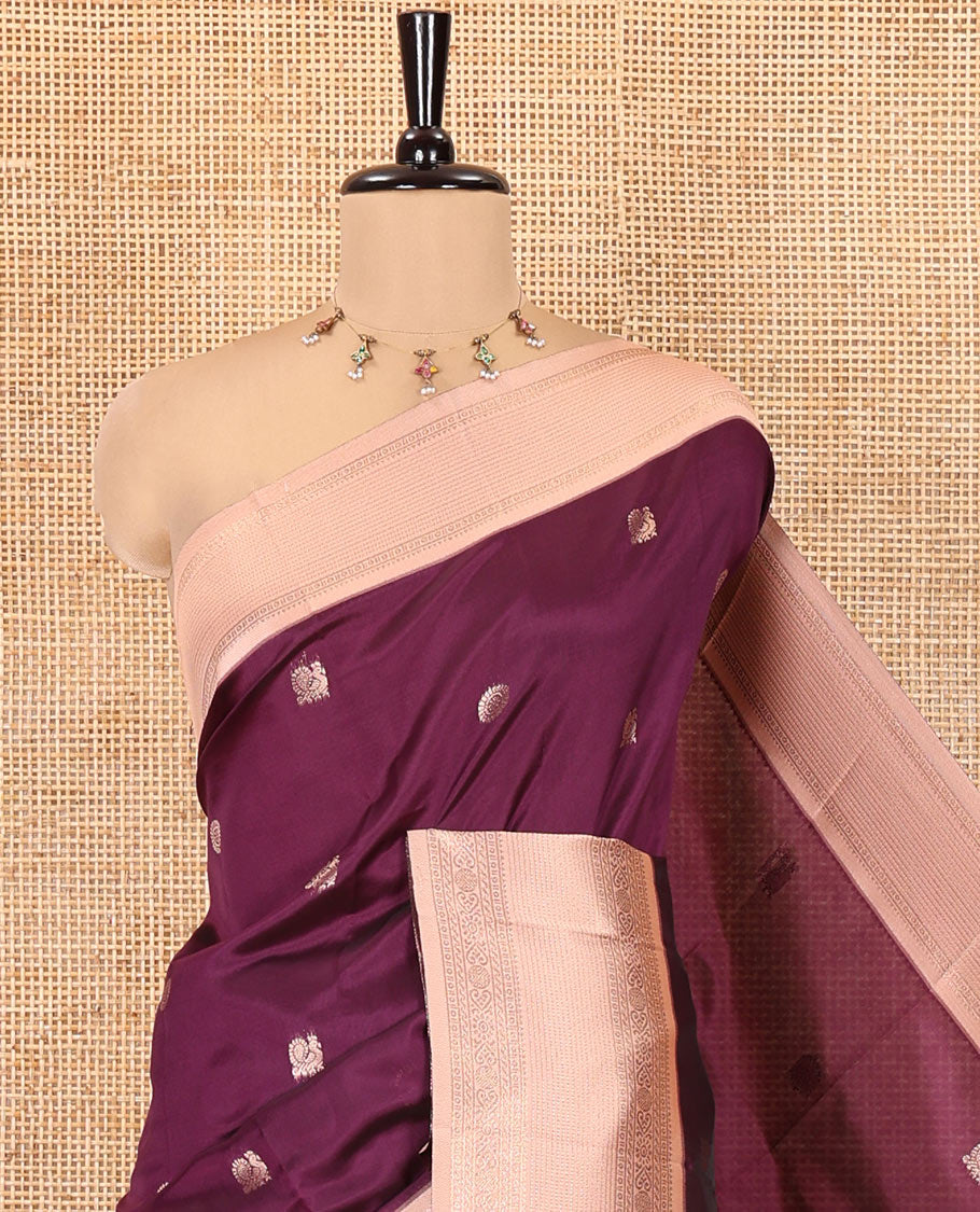 Wine Kanchi Silk Saree Features Mayil-Chakram Buttas, a Contrast Traditional Border, Jaal Pallu, and a Contrast Blouse
