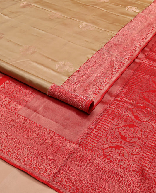 Gold iruthalai pakshi buttas woven silk saree, contrast border of thilakam mokku, neli, and kodi visiry designs, and pallu of traditional zari designs