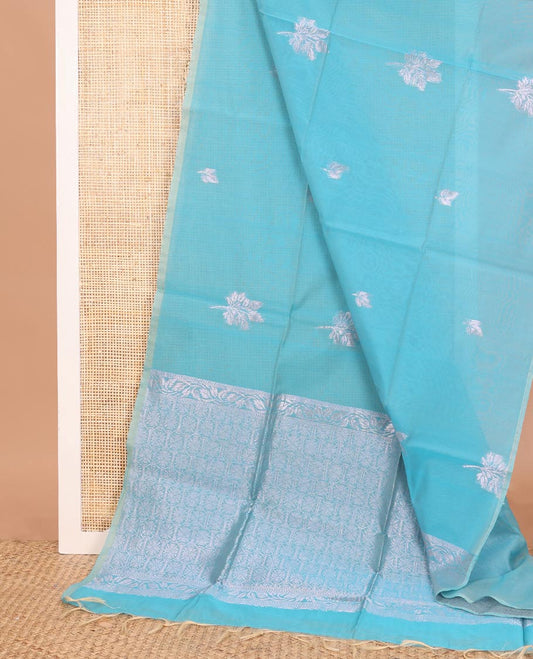Borderless light blue floral buttas semi-silk cotton saree, Mughal-style motifs woven pallu