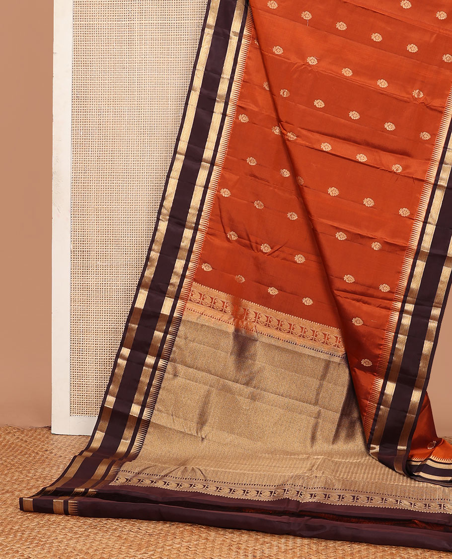 Orange zari buttas Vasundhara silk mix saree, contrast rettai pettu thazampoo rekku zari border & vanki pallu