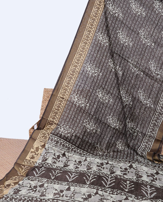 Brown batik-style printed budget cotton saree, contrast batik-printed border & pallu of batik-style floral print