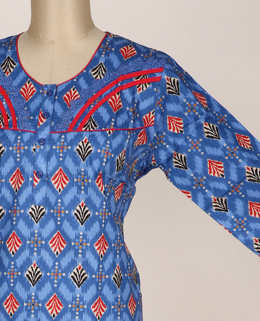 Blue ikkat design printed with lace work round-neck 3/4th-sleeve nighty