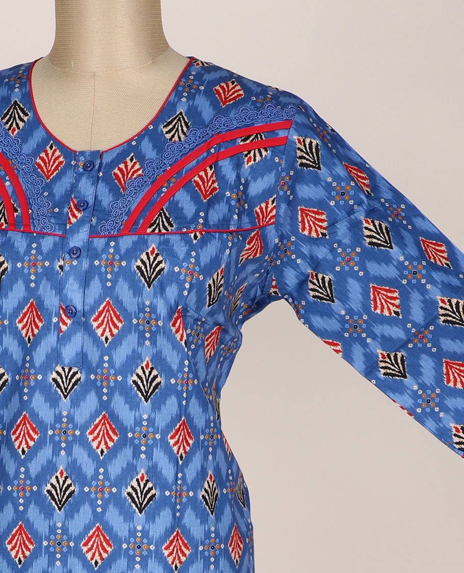 Blue ikkat design printed with lace work round-neck 3/4th-sleeve nighty