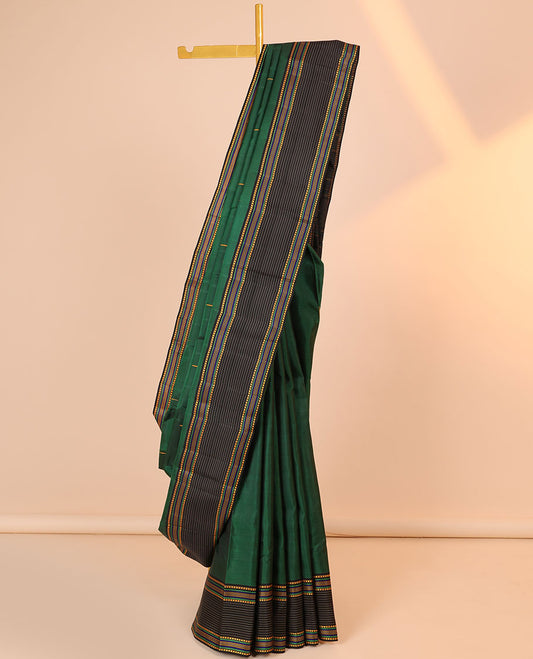 Green malli mokku buttas kancheepuram silksaree, contrast geometric patterns thread border & pallu of stripes & vidarbha