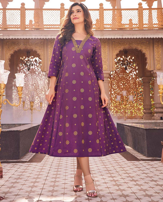 Twara purple unique buttas V-neck 3/4th sleeve umbrella-style a-line below-knee kurti