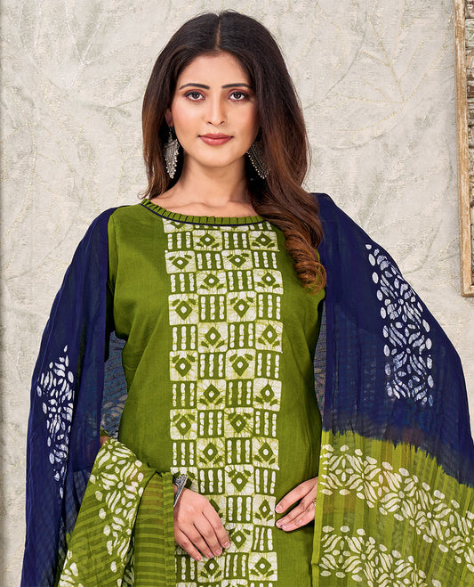 Green material churidar catalog set, batik printed top, contrast printed bottom & batik printed dupatta