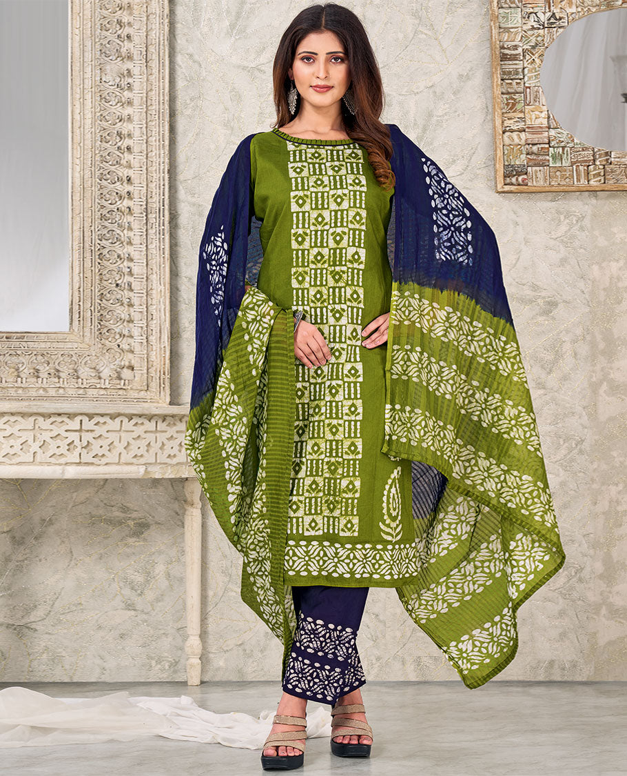 Green material churidar catalog set, batik printed top, contrast printed bottom & batik printed dupatta