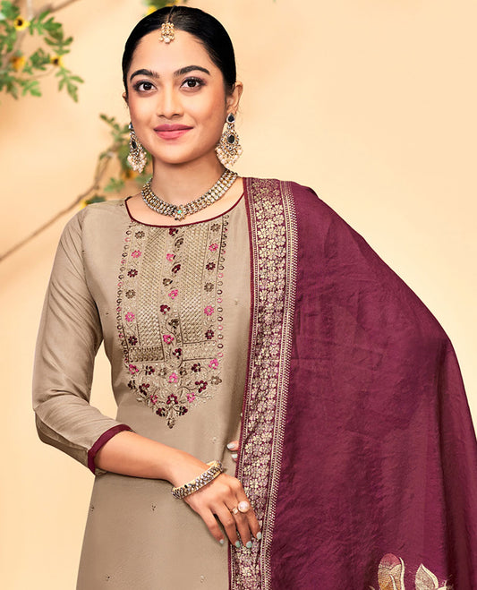 Grey material churidar catalog set, embroidered top, contrast pants & floral design dupatta