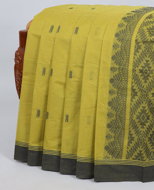 Green buttas kanchi cotton saree, contrast plain border & pallu of argyle designs