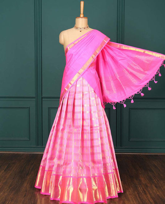 Pink jacquard pure-silk half-saree, contrast jaal dhavani, blouse & border of thilakam,muthu, diamond & dhavana kodi