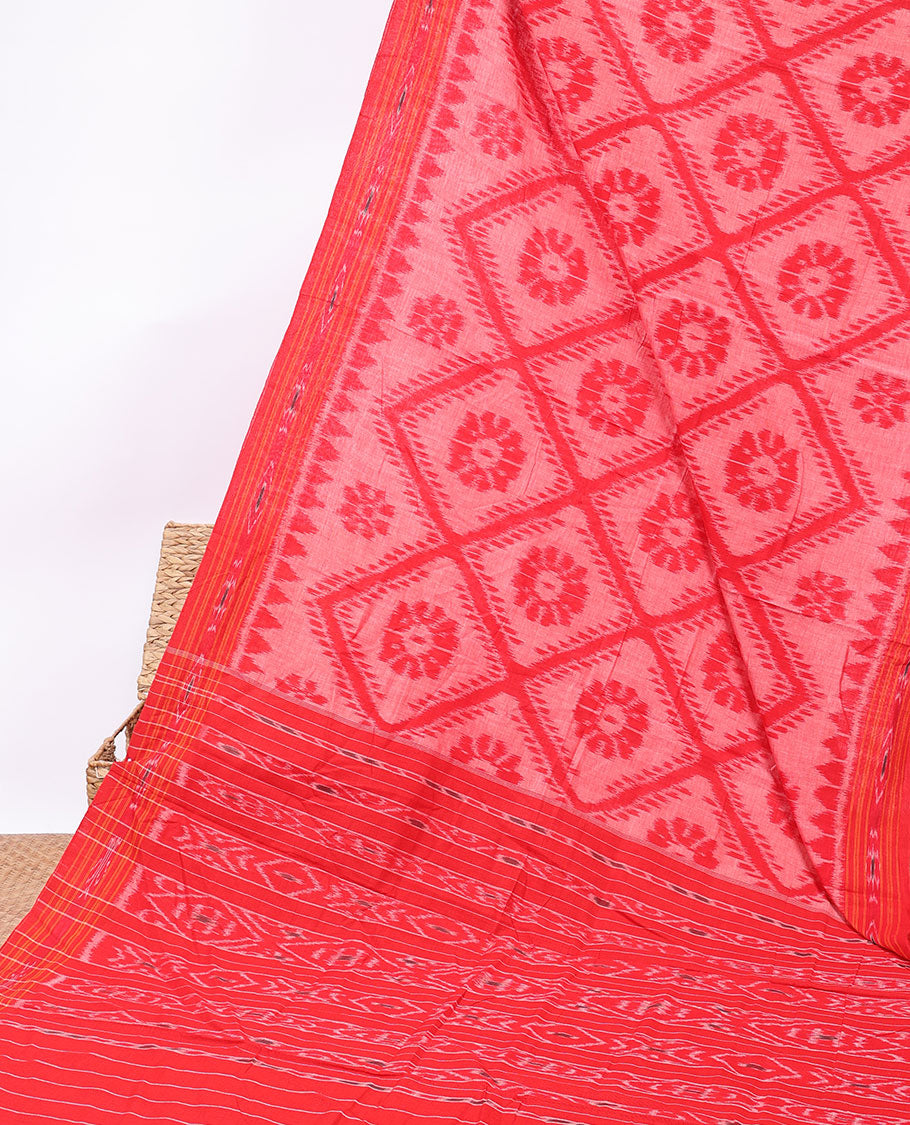 Pink flower butta enclosed checked cotton saree, contrast border & floral pallu