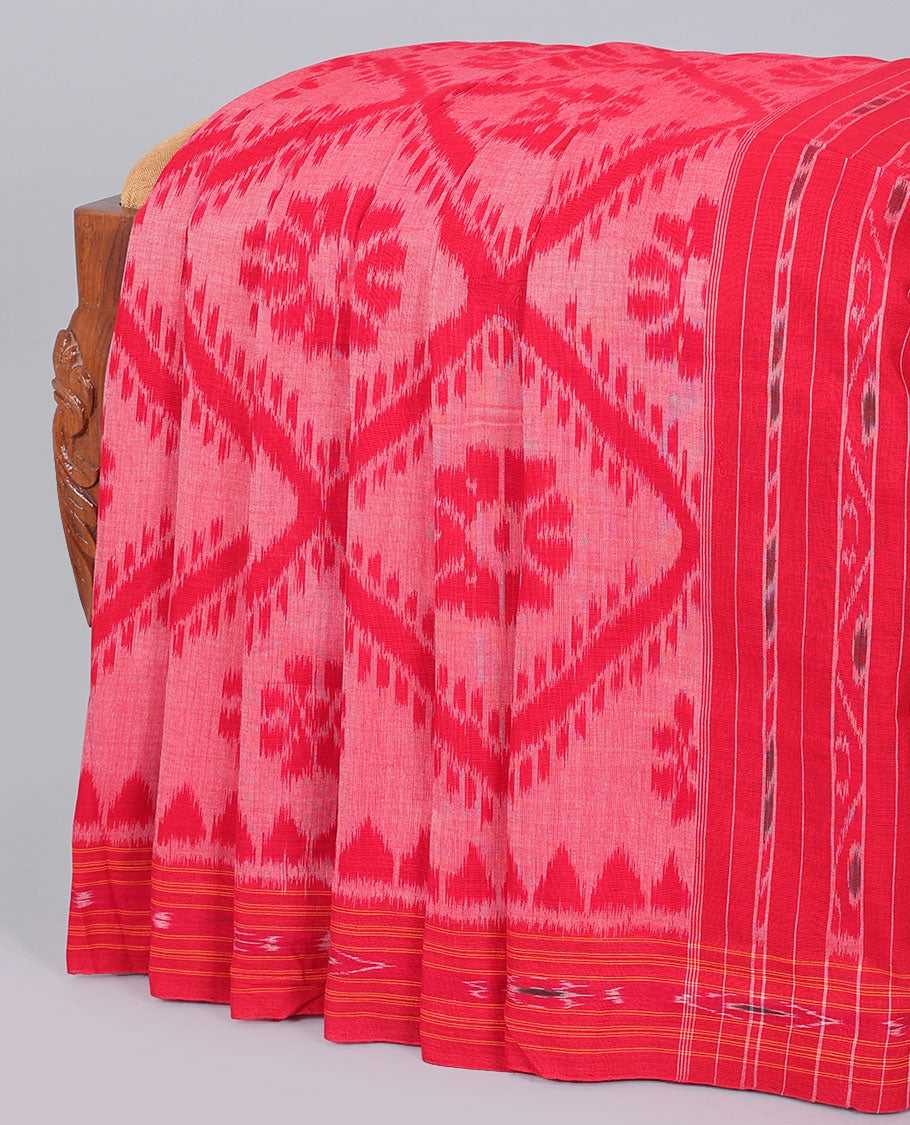 Pink flower butta enclosed checked cotton saree, contrast border & floral pallu