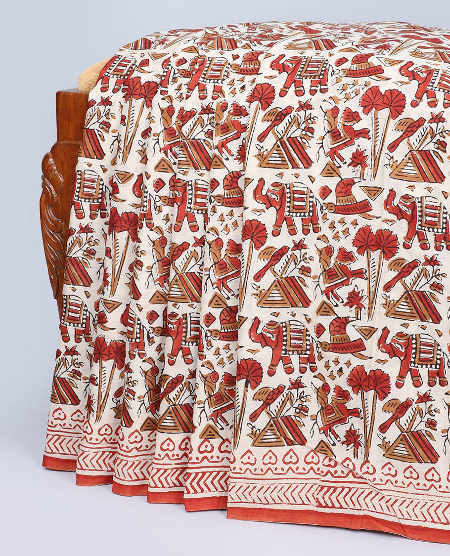 Off-white flora & fauna printed mul-mul cotton saree, geometric border & pallu of intricate print