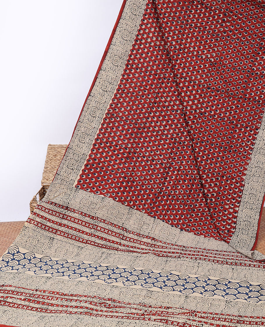 Maroon floral motifs printed mul-mul cotton saree, fish printed border & pallu of intricate print 