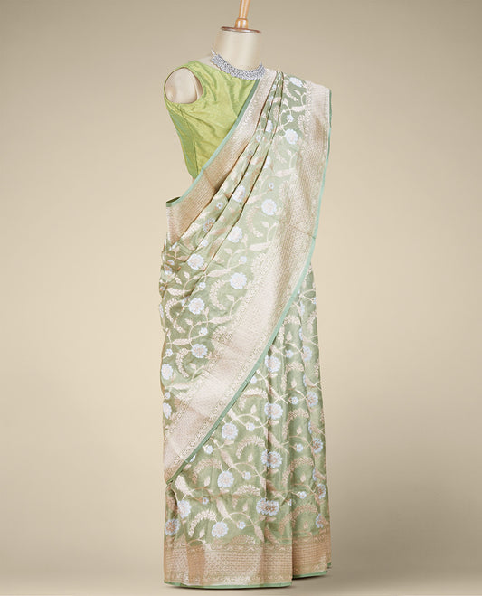 Green floral jaal jacquard design pure banaras silk saree, zari border of intricate designs