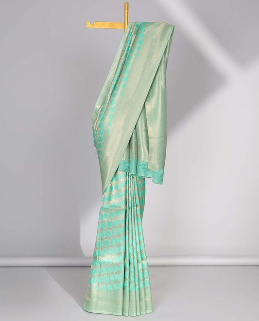 Green floral design softy saree, traditional design border & pallu of intricate designs