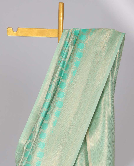 Green floral design softy saree, traditional design border & pallu of intricate designs