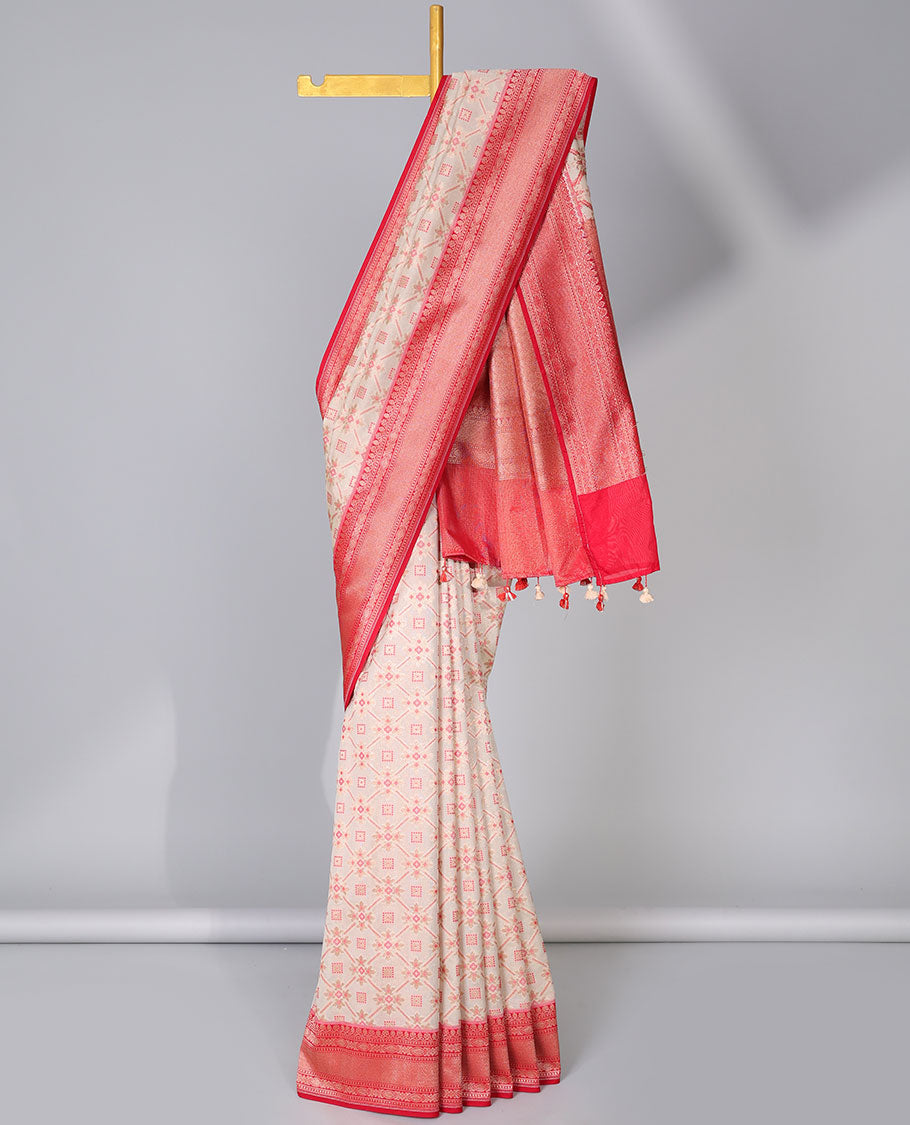 Cream patola-style designed semi-banaras tissue saree, contrast traditional zari border & intricate pallu