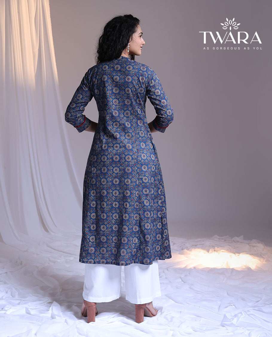 Twara blue floral printed v-neck 3/4th-sleeve below-knee straight-cut kurti