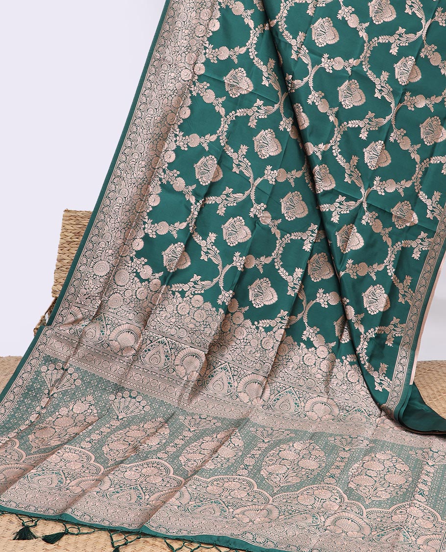 Green jacquard butter silk saree, floral creeper design border & pallu of zari intricate floral designs