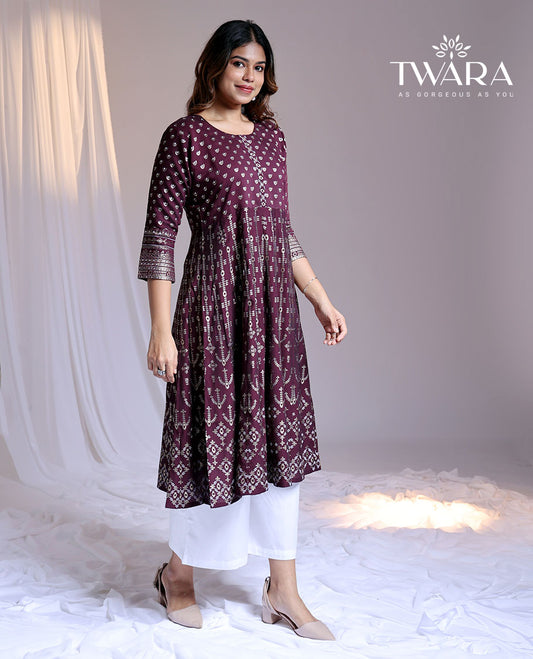 Twara maroon intricately designed round-neck & 3/4th sleeve below-knee kurti