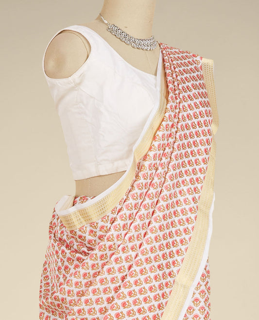 Cream floral motifs printed silk saree, paisley motifs zari border