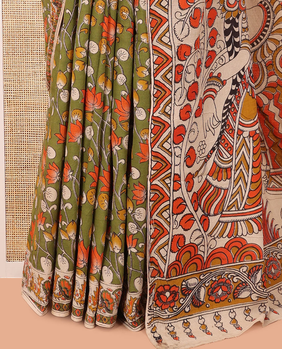 Green Kalamkari Cotton Saree, Adorned with Floral Vine Print, Contrast Printed Border, Kalamkari Ancient Human Motifs Pallu, and a Contrast Blouse