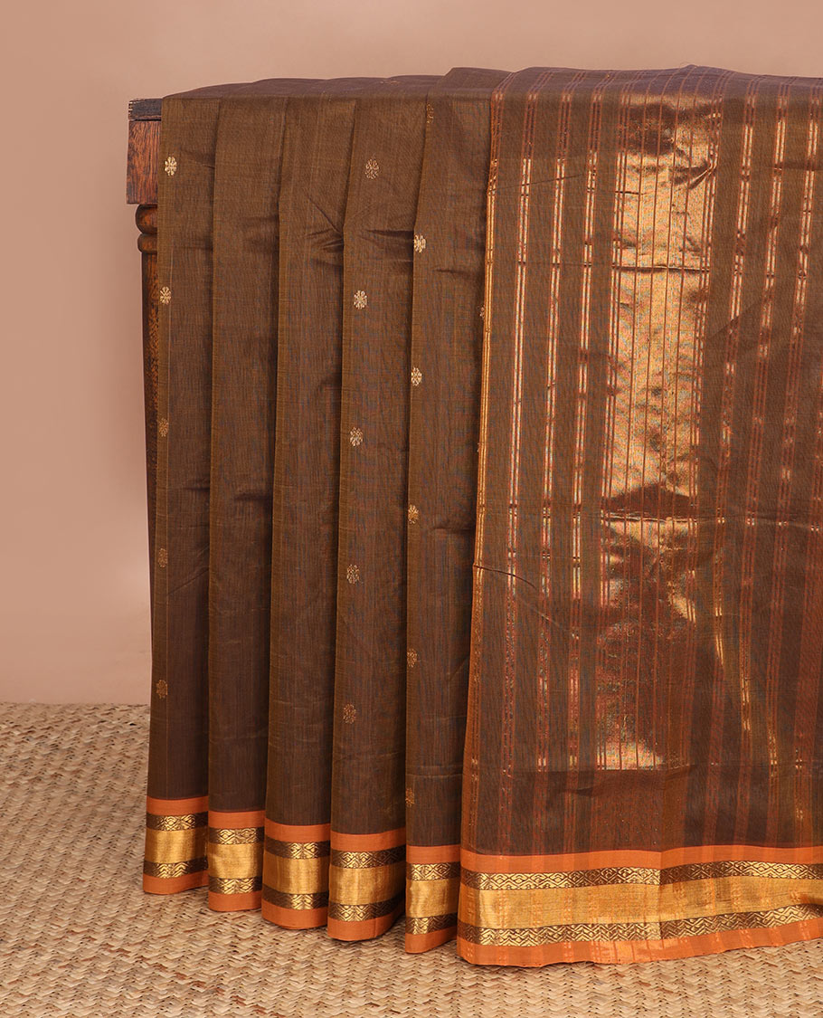 Brown zari buttas Venkatagiri cotton saree, contrast diamond-patterned border & zari striped pallu