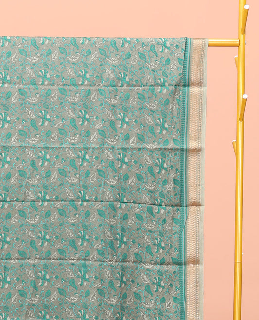 Grey Kanchi Cotton Saree, Embellished with Floral Print All Over Its Body, Complemented by Contrast Traditional Border, Pallu of Floral Designs, and Paired with a Matching Blouse