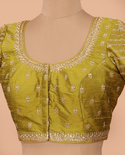Green thread embroidered front-back round neck elbow sleeve blouse