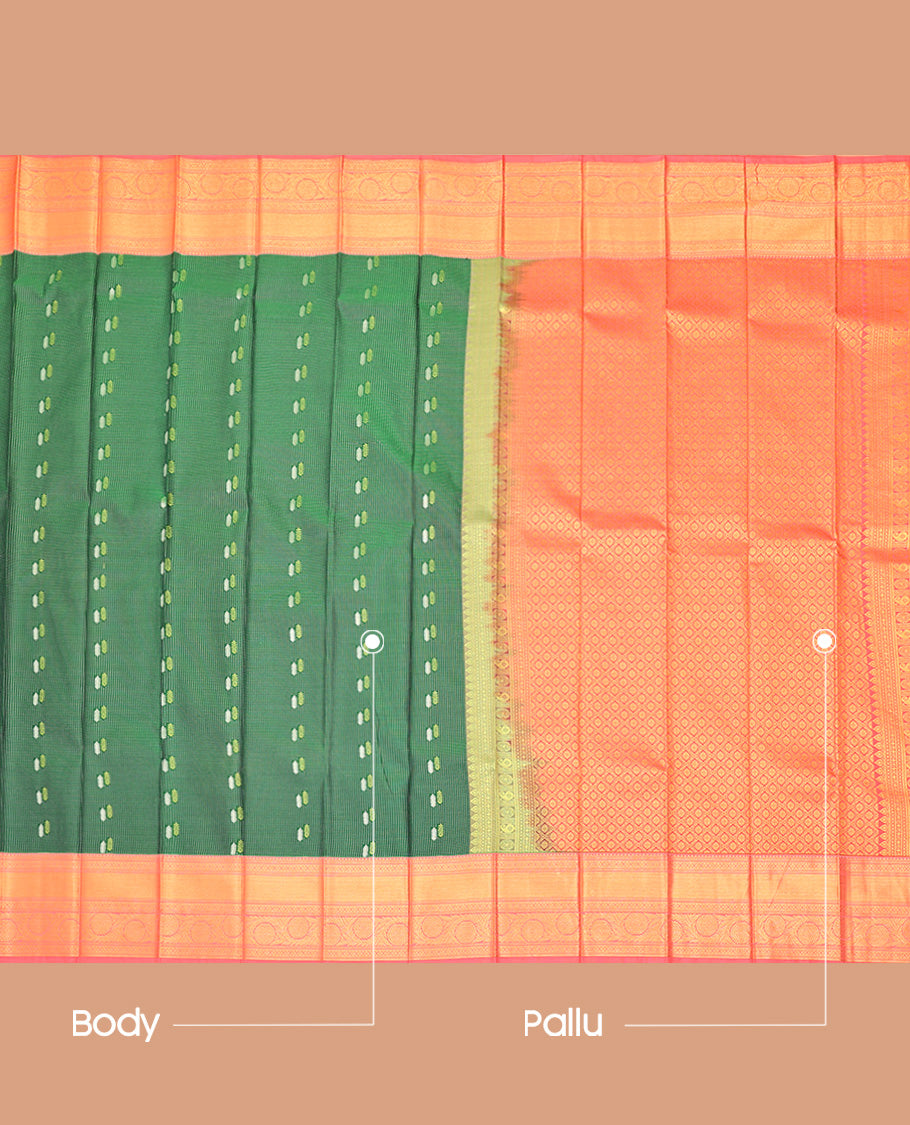 Green Budget Silk Saree, Subtly Woven with Buttas All Over Its Body, Complemented by Contrast Traditional Zari Designs Woven Border, Grand Jaal Pallu and Paired with a Contrast Blouse