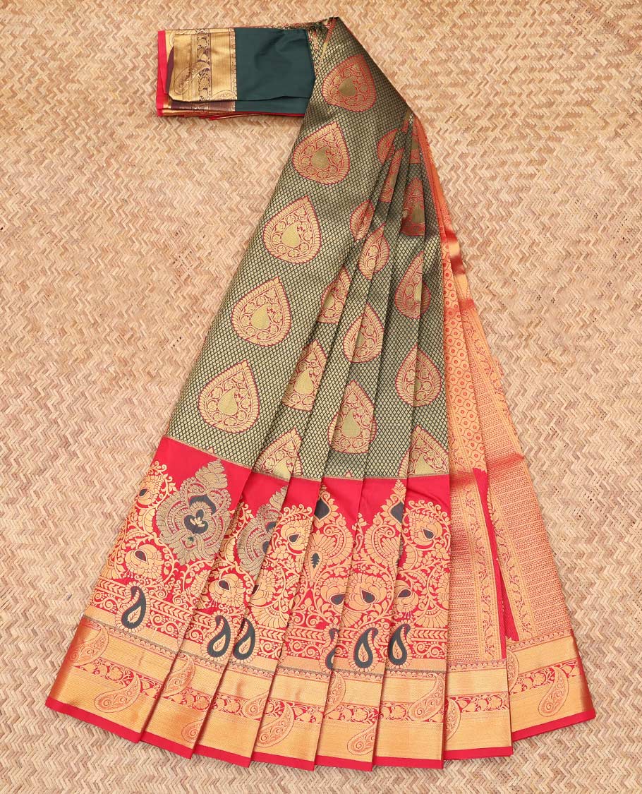Green Budget Silk Saree, Graced with Jacquard Design, Complemented by Contrast Traditional Zari Woven Skirt Border, a Grand Pallu and a Contrast Blouse