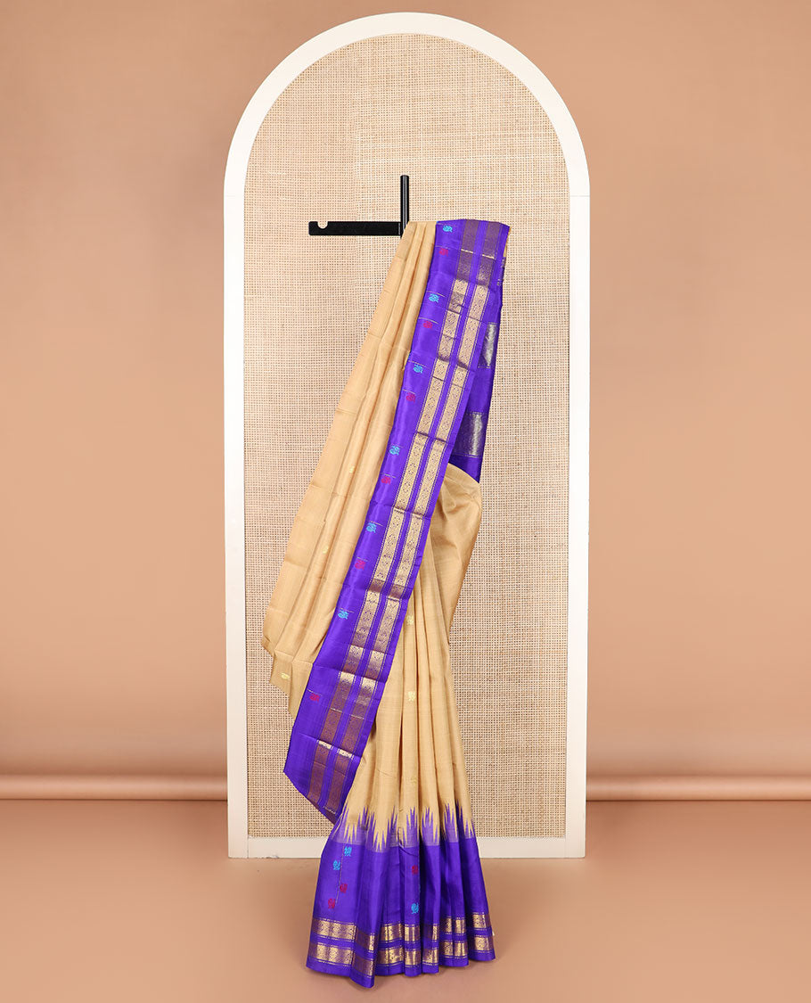 Sandal zari buttas Kanchipuram silk saree, contrast thazampoo rekku border of thread mayil and rettai pettu zari designs, and zari design pallu