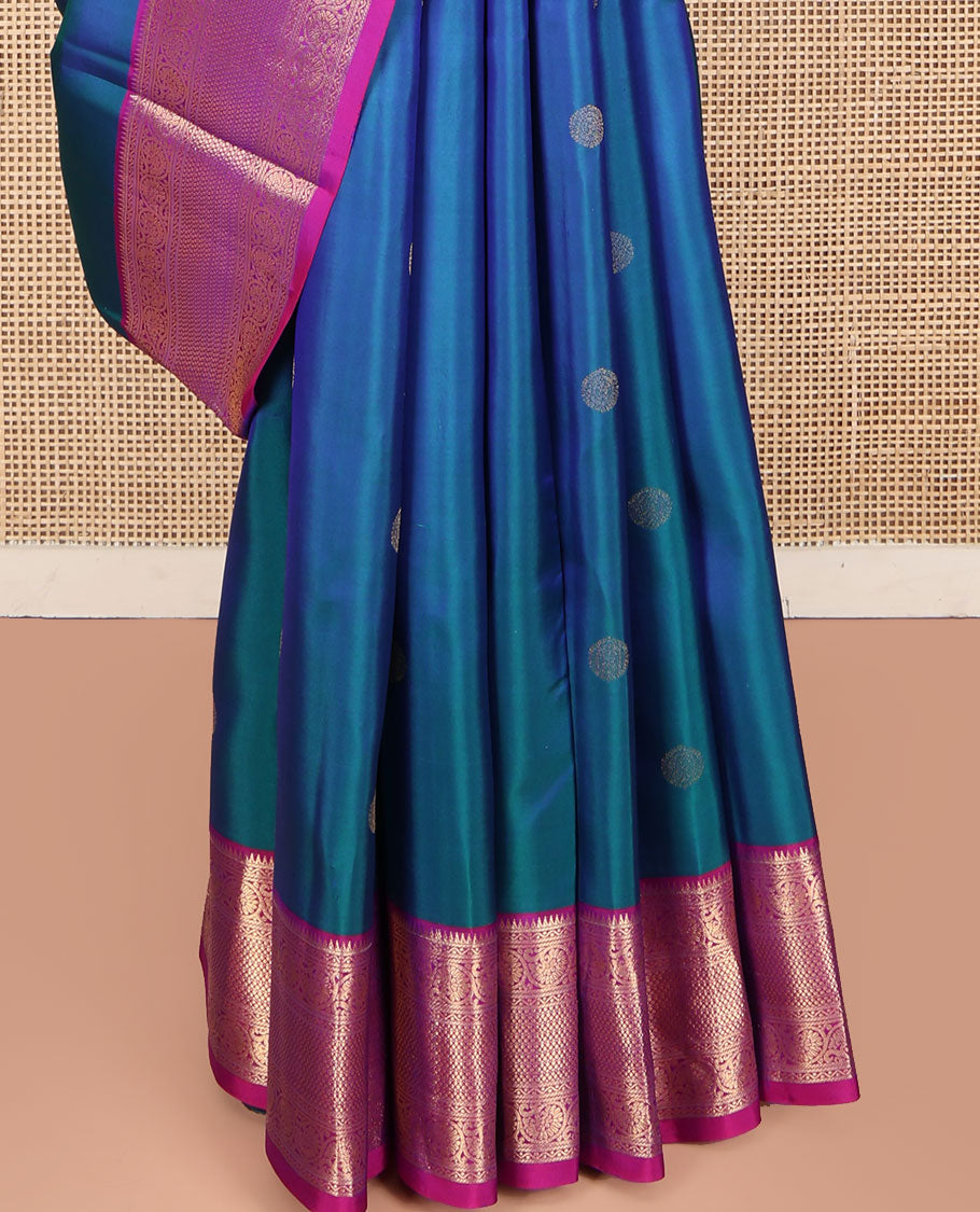 Blue Kanchipuram Silk Saree, Showcasing Zari Buttas All Over Its Body, Complemented by Contrast Border of Rekku, Neli, and Kodi Visiry Designs, Grand Jaal Pallu, and Paired with a Contrast Blouse
