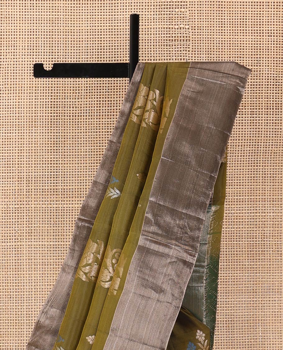 Green zari buttas and zari design Uppada saree, bavanji border, and contrast traditional zari pallu