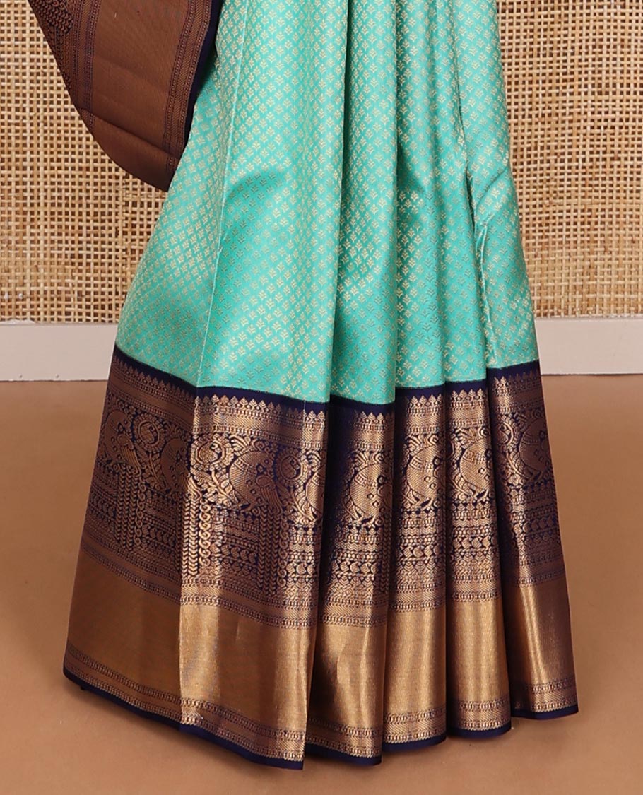 Blue zari buttas kanchipuram wedding silk saree, contrast zari border of thilakam,muthu, manga & mayil designs & flower buttas enclosed argyle design