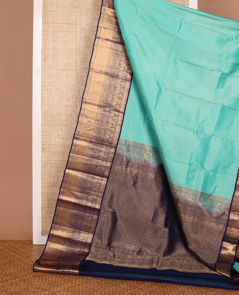 Blue zari buttas kanchipuram wedding silk saree, contrast zari border of thilakam,muthu, manga & mayil designs & flower buttas enclosed argyle design