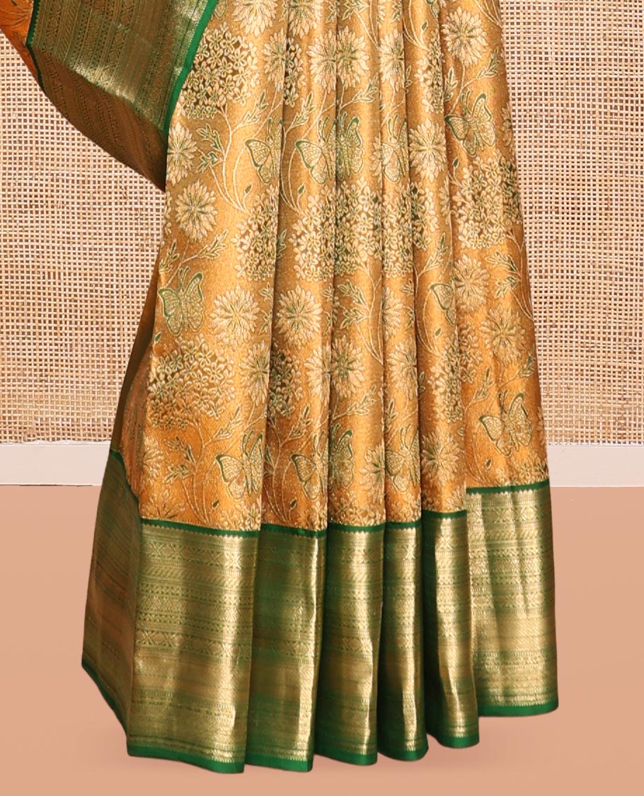 Orange Kanchipuram Wedding Silk Saree, Detailed with Jacquard Design, a Contrast Border of Traditional Designs, Grand Pallu, and a Contrast Blouse