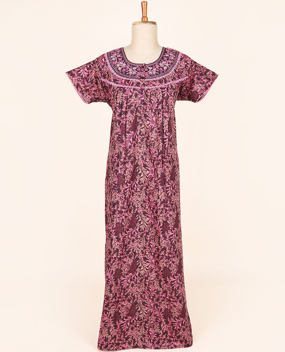 Maroon floral printed & lace work round-neck half-sleeve nighty