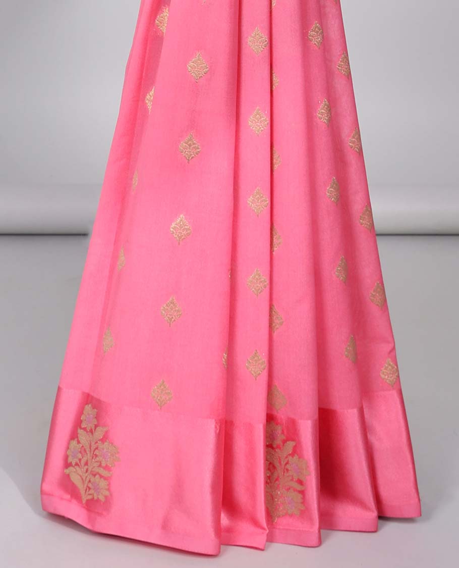 Pink mushru silk saree with buttas, floral design border & pallu of intricate designs