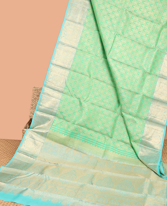 Green jacquard kancheepuram wedding silksaree, contrast intricate pallu & border of rekku,kamalam & manga designs
