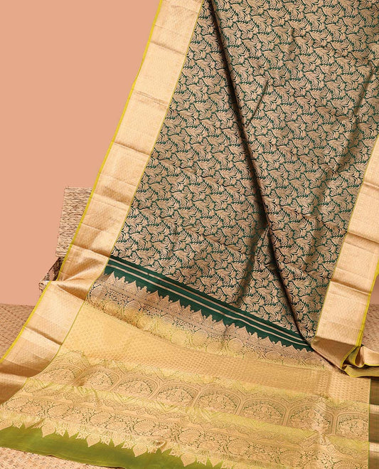 Green jacquard Kanchipuram wedding silk saree, contrast traditional design border & intricate pallu